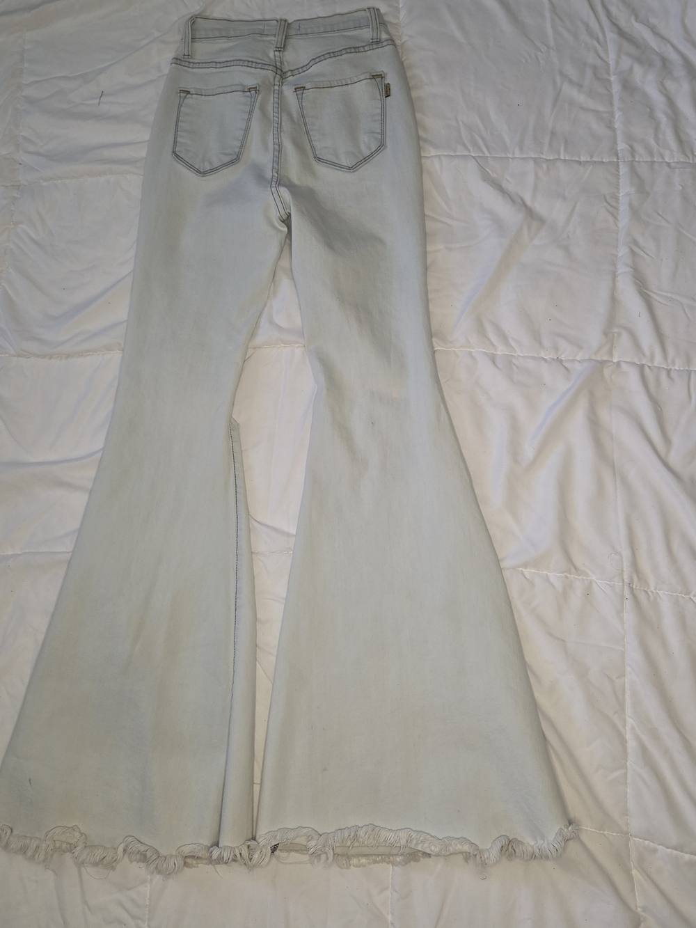 Vibrant MIU Size 27 7 Women’s Light Wash Bell Bottom Jeans - Light Blue - Picture 5 of 9
